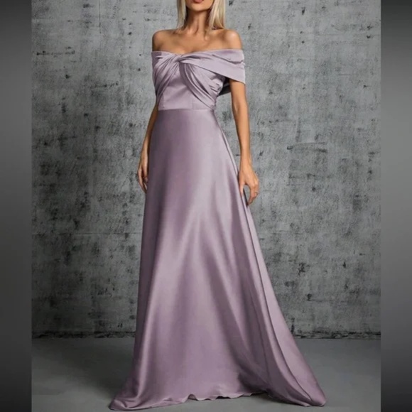 Luxe Satin Off Shoulder Evening Prom Party Formal Wedding Dress - Picture 7 of 16